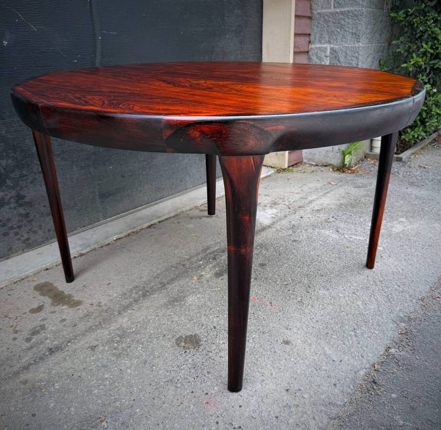 Beautiful danish modern rosewood dining table — photograph 9 of 11