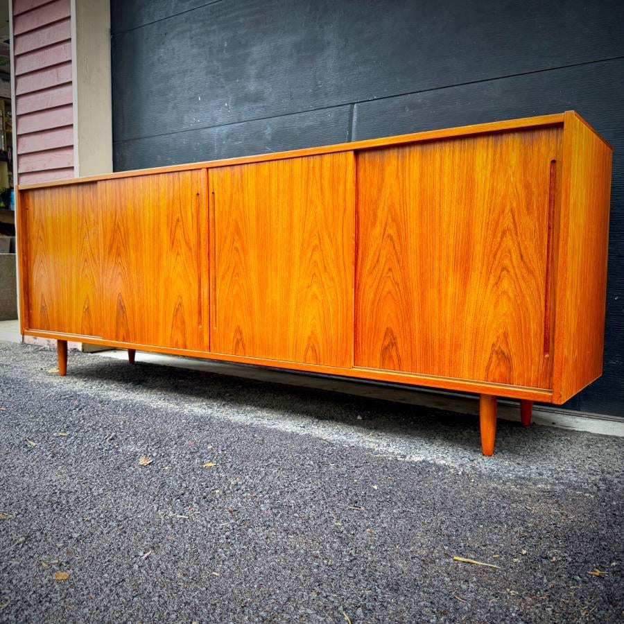 Beautiful extra long mid century modern teak four drawer credenza — photograph 2 of 9