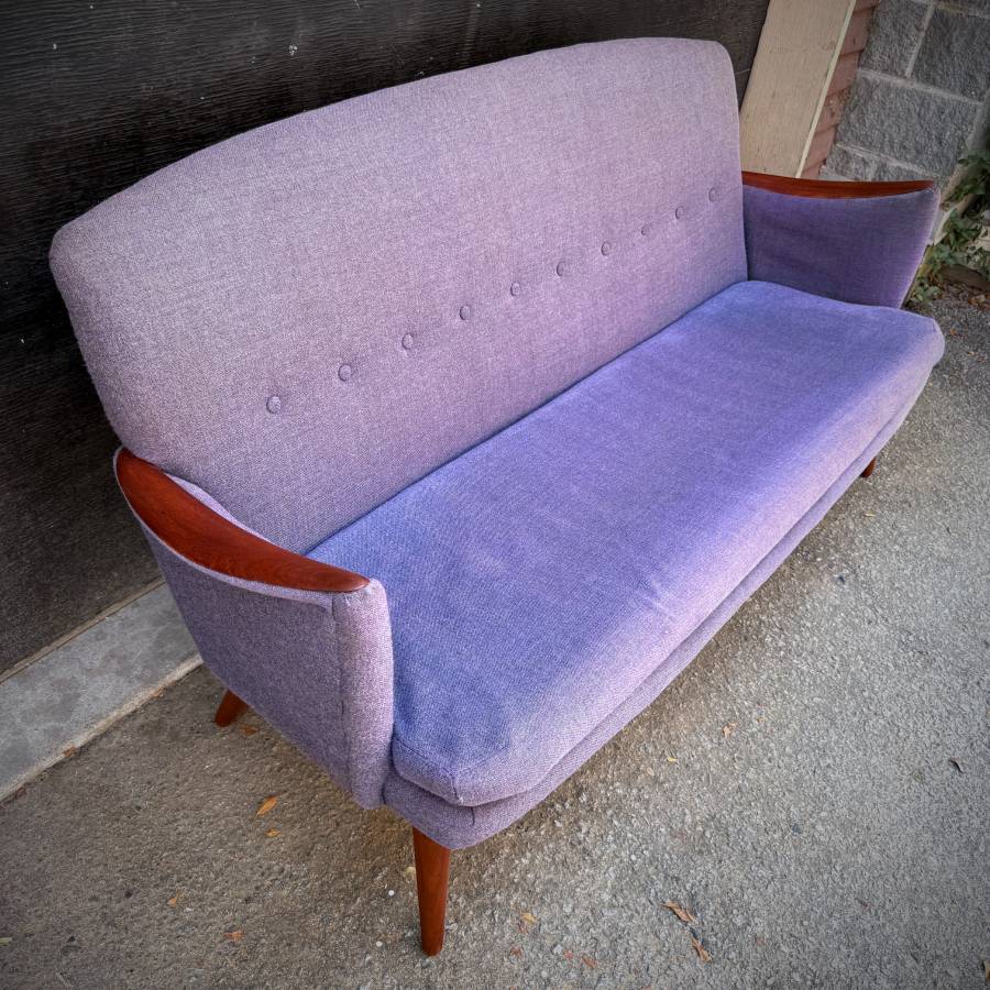 Beautiful compact danish modern couch with teak accents — photograph 6 of 8