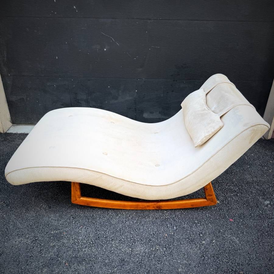 Adrian Pearsall wave chaise on rocking base — photograph 4 of 8