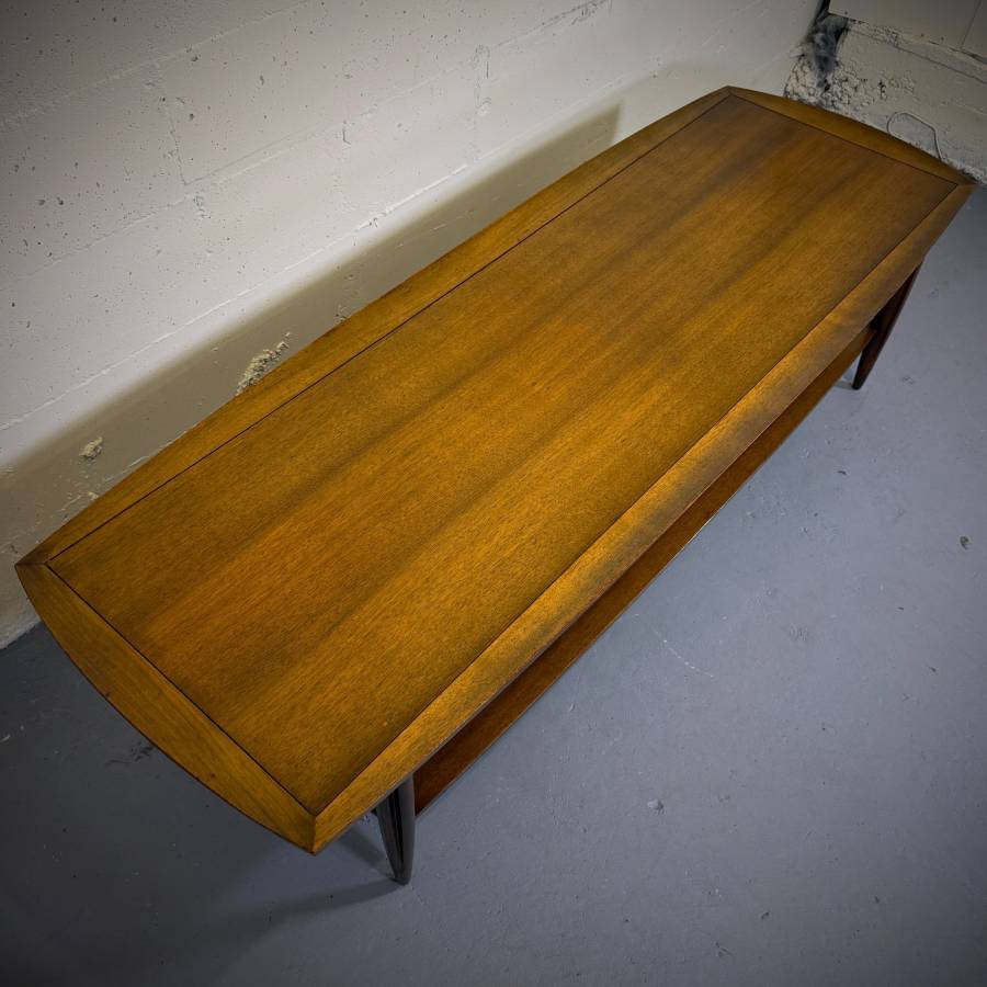 Mid century modern walnut coffee table — photograph 4 of 5