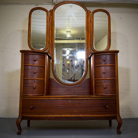 Stunning refinished vintage walnut vanity dresser with mirror