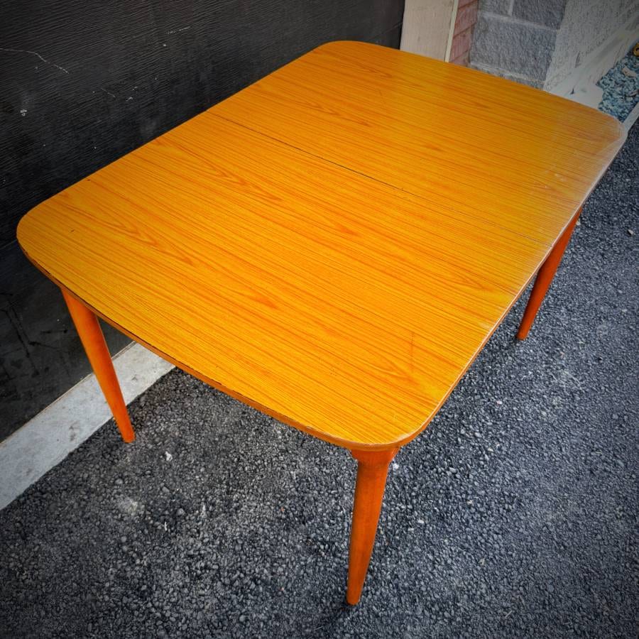 Mid century modern teak style dining table — photograph 4 of 8