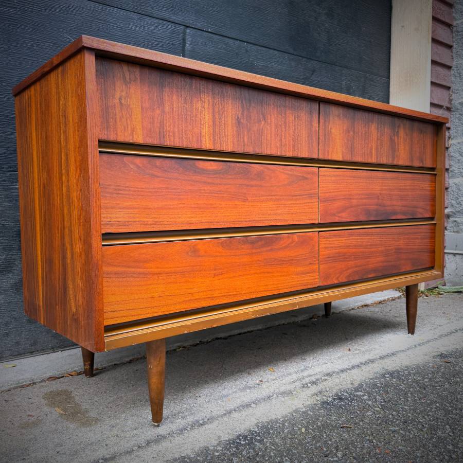 Beautiful refinished mcm walnut 6 drawer dresser — photograph 2 of 6