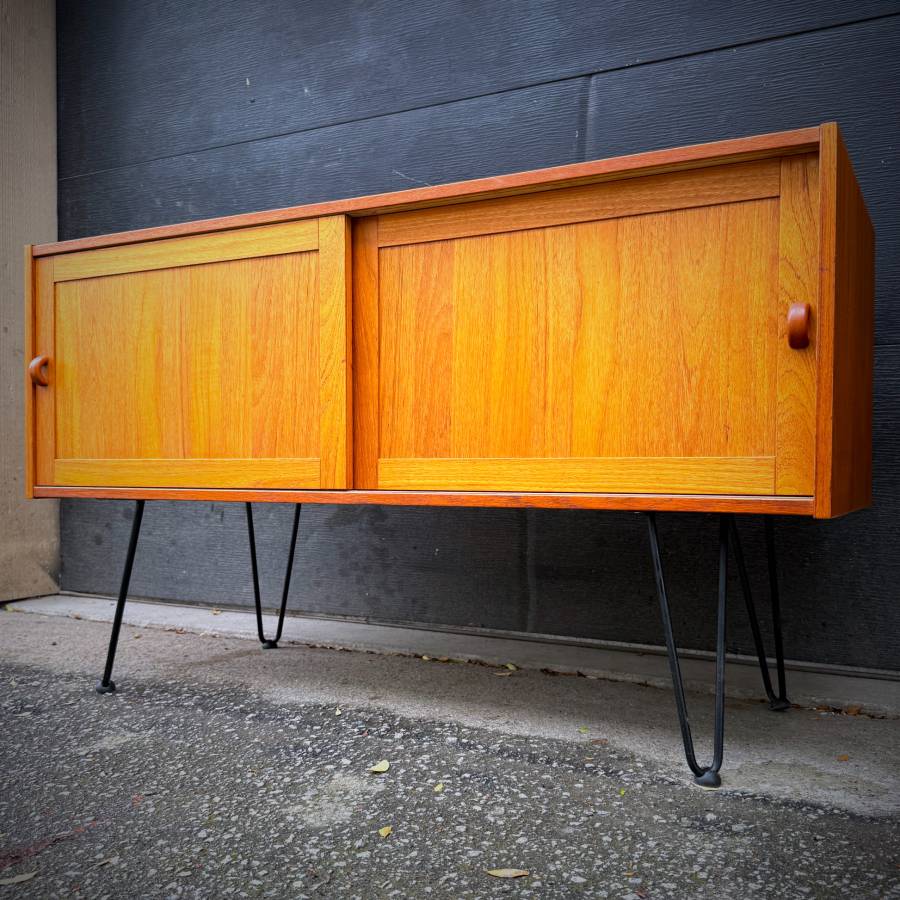 Mid century modern atomic teak credenza — photograph 2 of 7