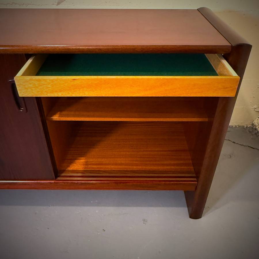 Beautiful danish modern rosewood credenza — photograph 6 of 8