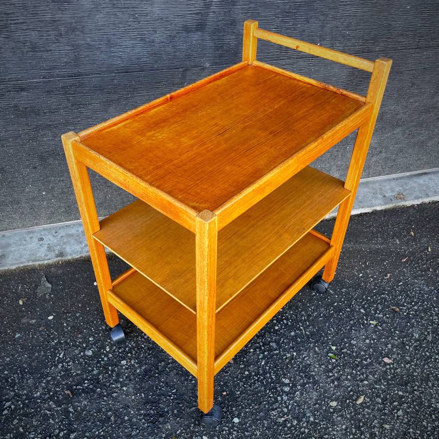 Compact mcm teak bar cart — photograph 3 of 4