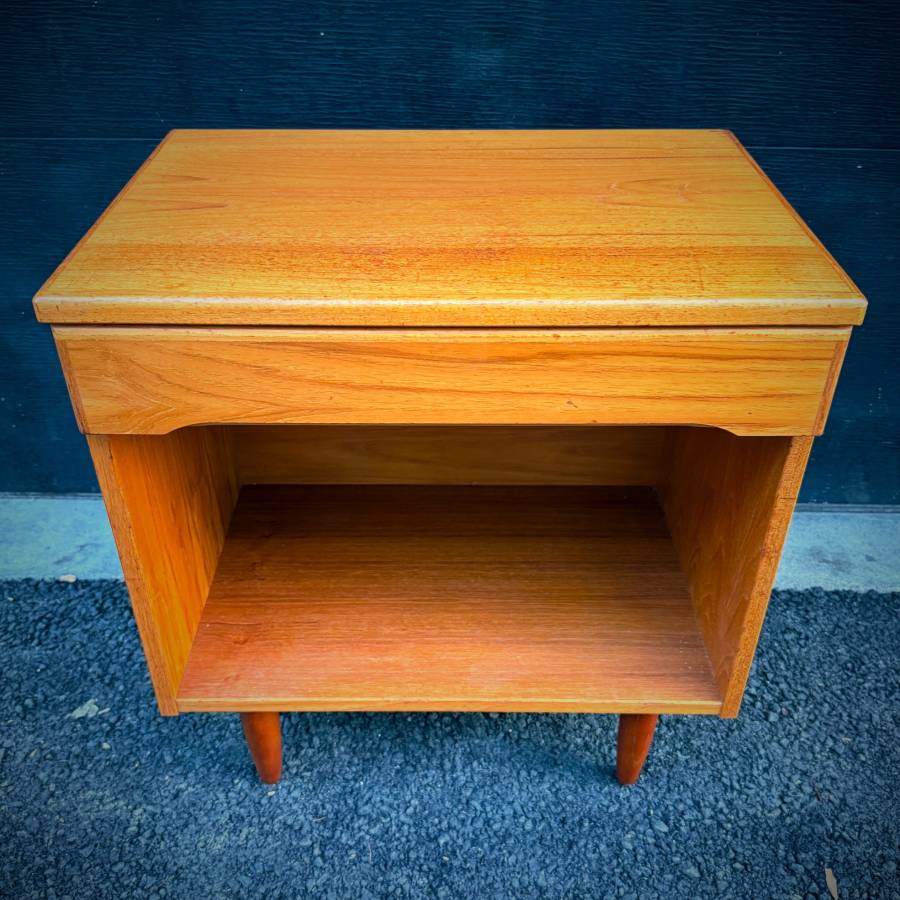 Mid century modern teak bedside table — photograph 4 of 6