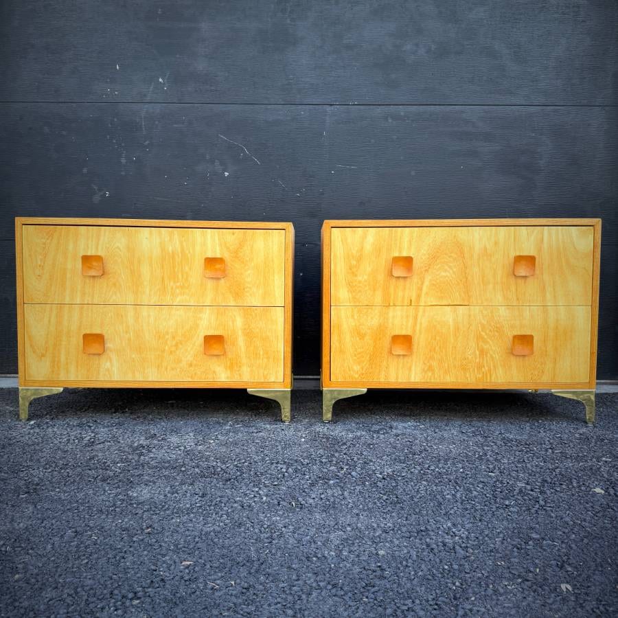 Pair of mid century modern blonde two drawer dressers — photograph 3 of 6
