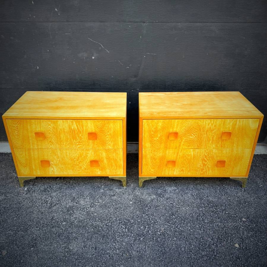 Pair of mid century modern blonde two drawer dressers — photograph 4 of 6