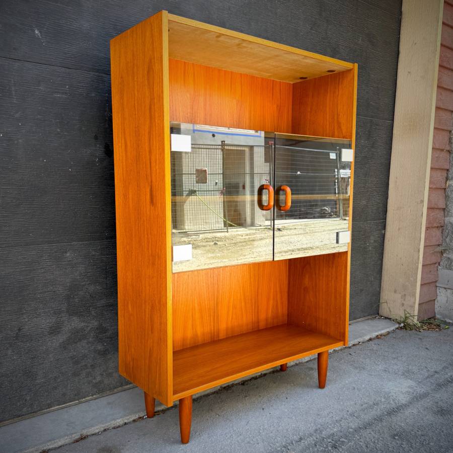 Mid century modern teak and glass compact shelf — photograph 2 of 6