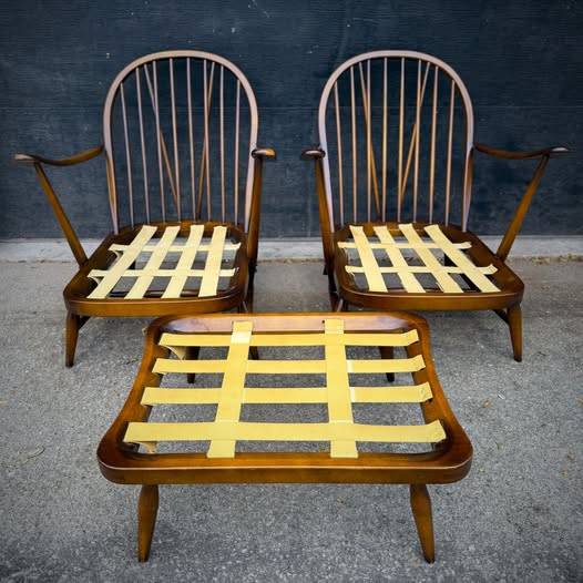 Pair of mid century modern lounge chairs and ottoman by Ercol — photograph 6 of 8