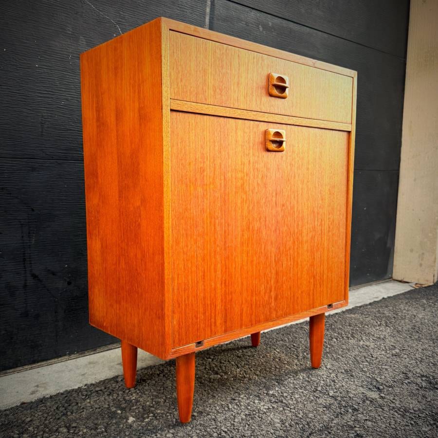 Compact danish modern teak bar cabinet — photograph 3 of 7