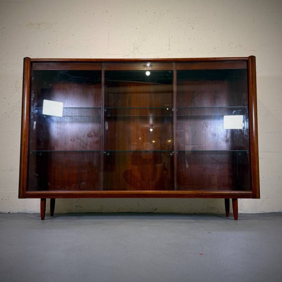 Mid century modern danish rosewood and glass cabinet with lights — photograph 7 of 7