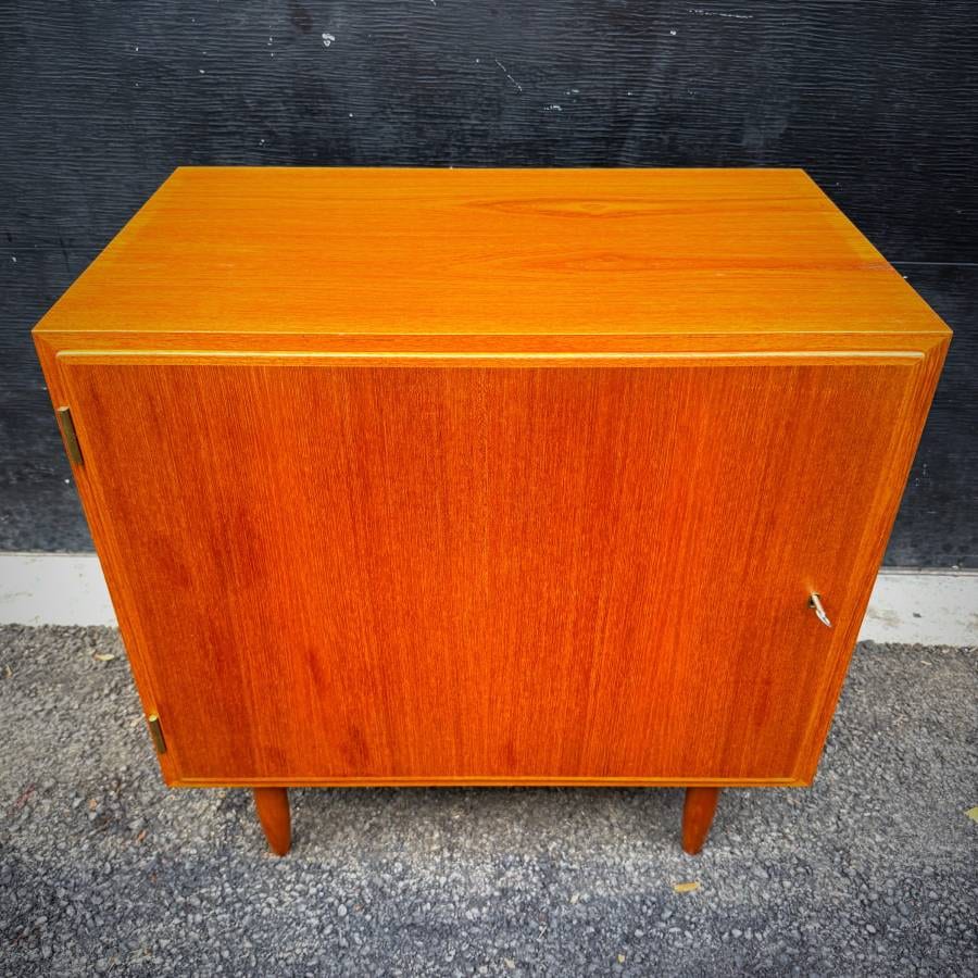 Compact danish mid century modern teak locking cabinet — photograph 4 of 6