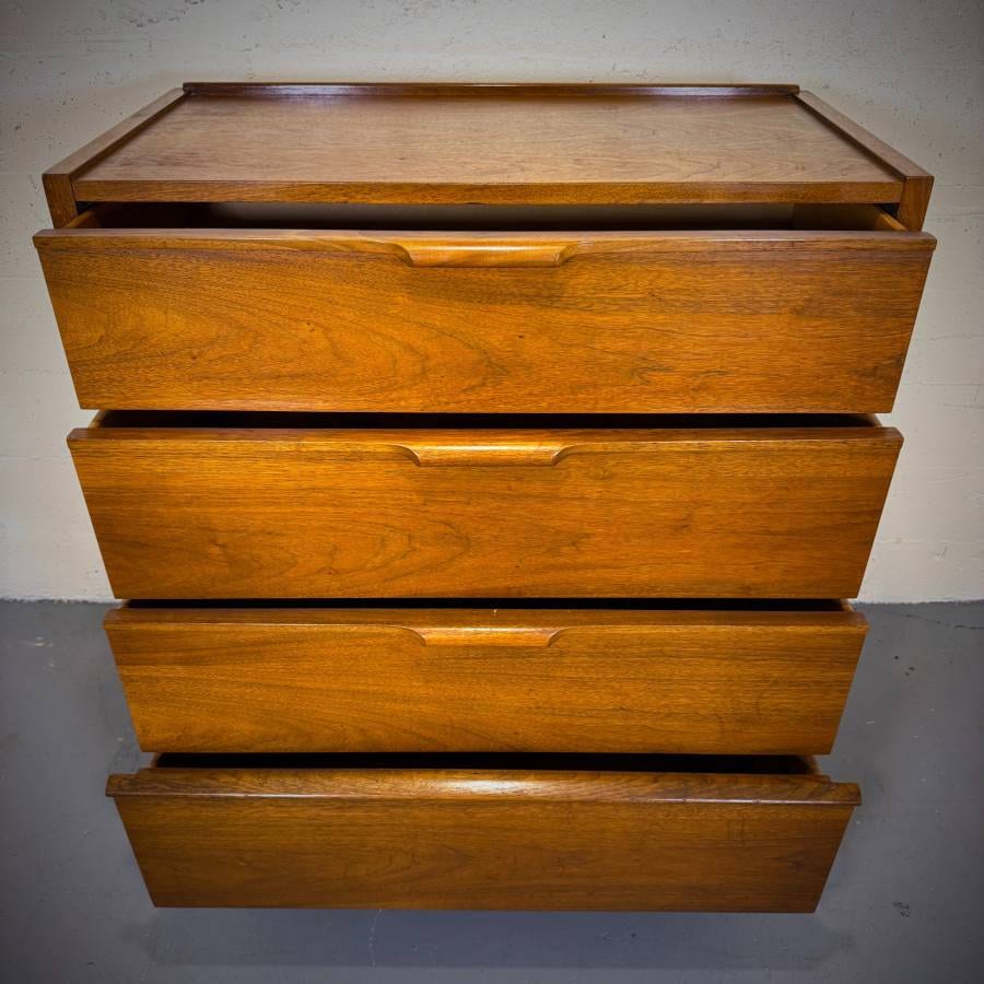 Beautiful Haddon Hall mid century modern walnut tall boy dresser — photograph 6 of 7