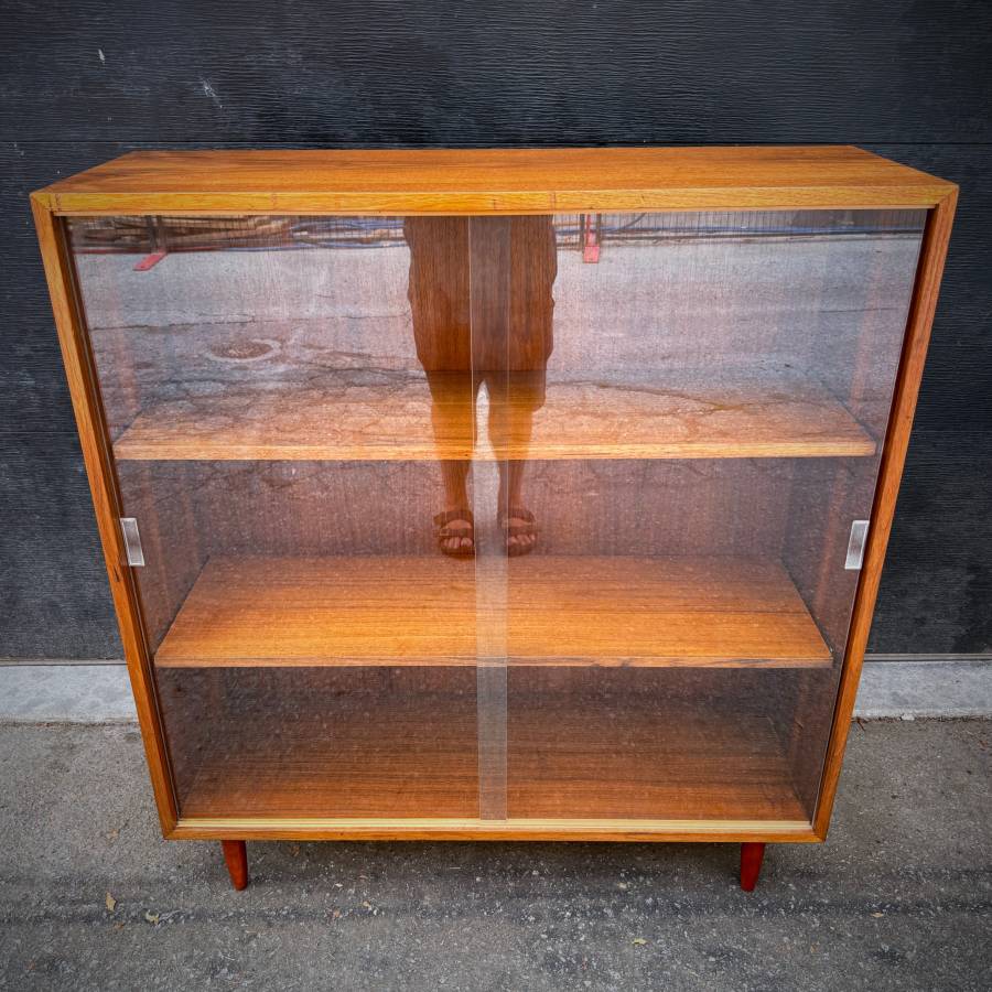 Mid century modern walnut and glass shelving unit — photograph 4 of 6