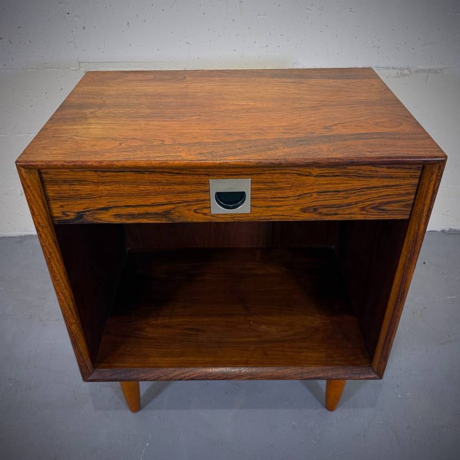 Beautiful rosewood danish modern bedside table — photograph 2 of 5