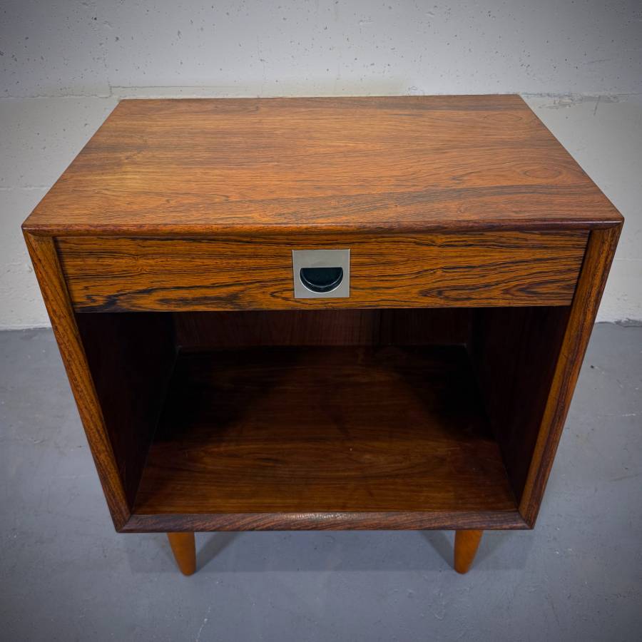 Beautiful rosewood danish modern bedside table — photograph 2 of 5