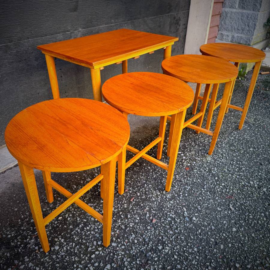 Mid century modern teak table set by Poul Hundevad — photograph 6 of 7