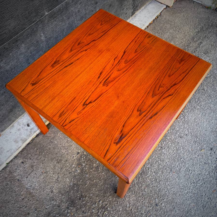 Danish modern teak coffee table — photograph 4 of 4