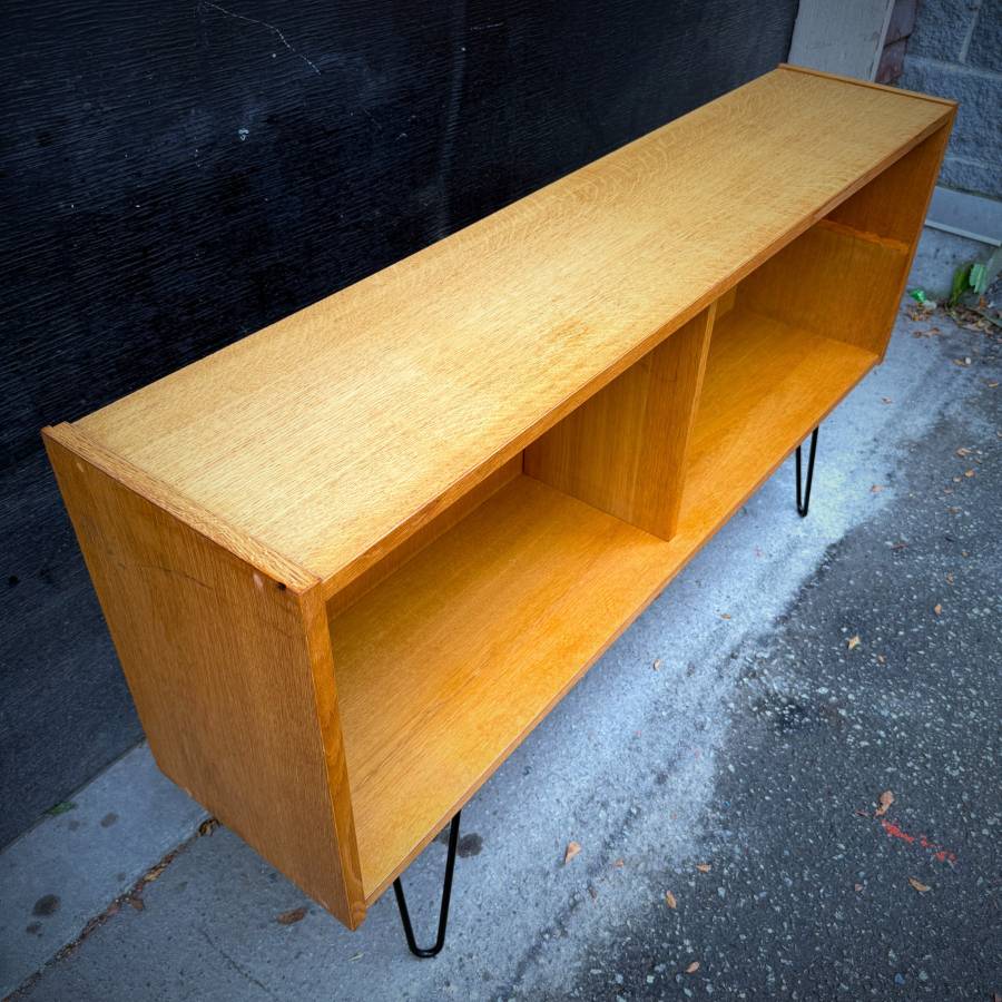 Mid century oak atomic LP shelving unit — photograph 5 of 5