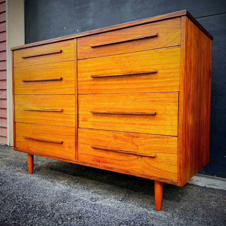 Mid century modern rosewood 8 drawer dresser — photograph 3 of 6