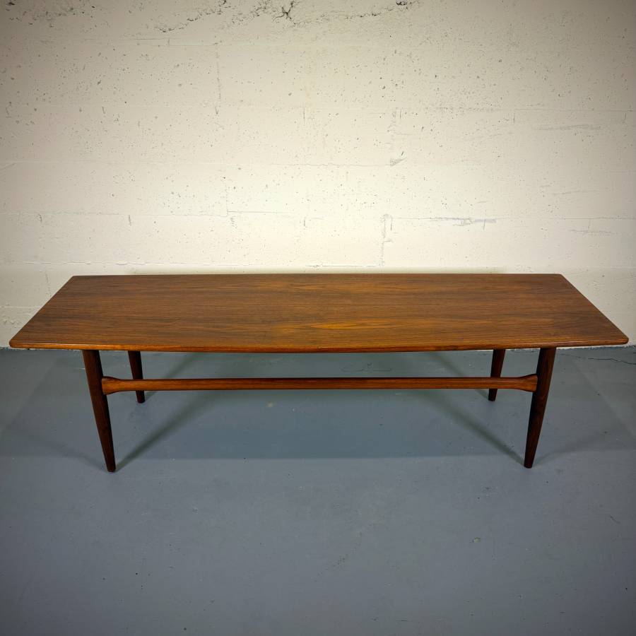 Mid century modern surfboard teak coffee table — photograph 2 of 6