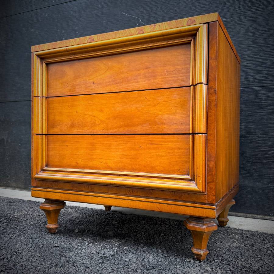 Beautiful mcm vintage burled walnut side table — photograph 2 of 6