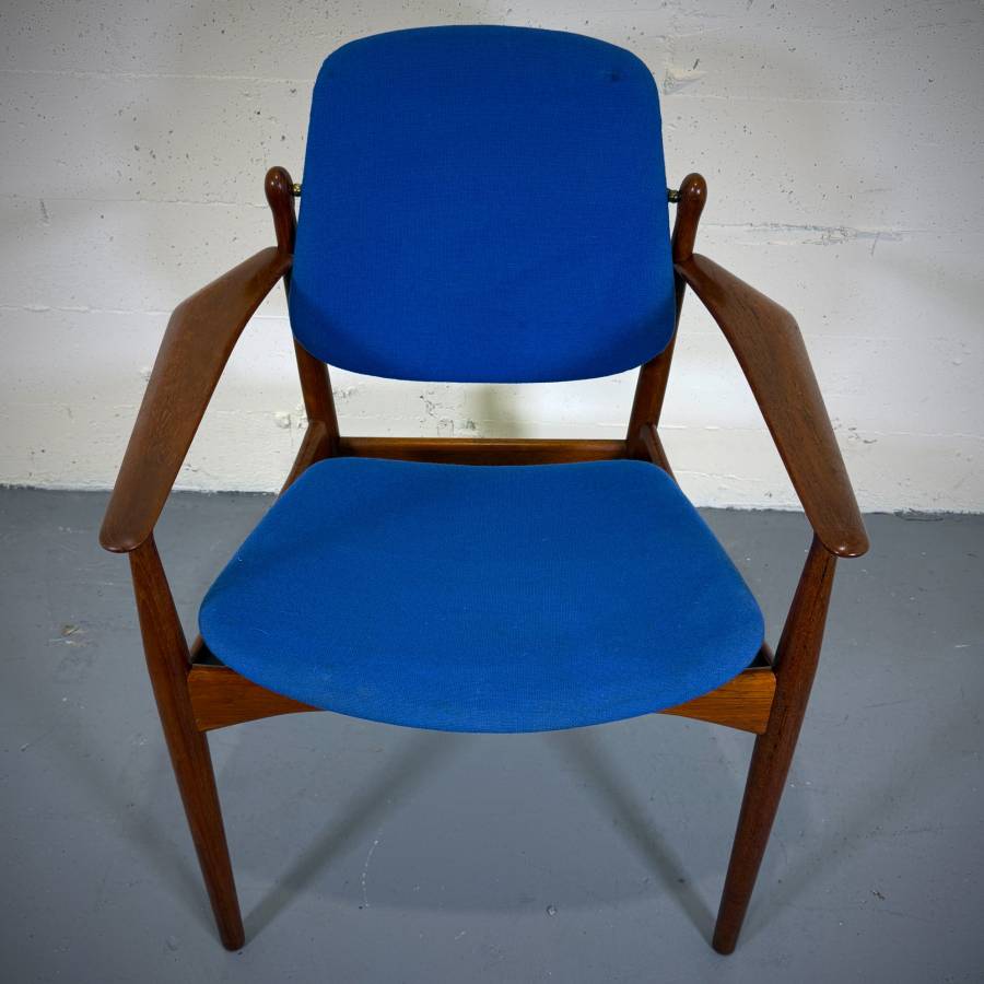 Gorgeous Arne Vodder mcm teak armchair model FD184/L made in Denmark — photograph 2 of 8