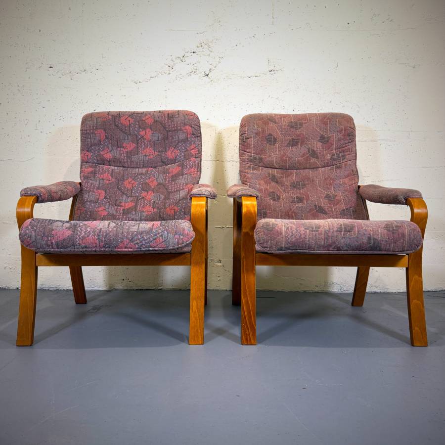 Pair of danish modern teak bentwood lounge chairs — photograph 4 of 9
