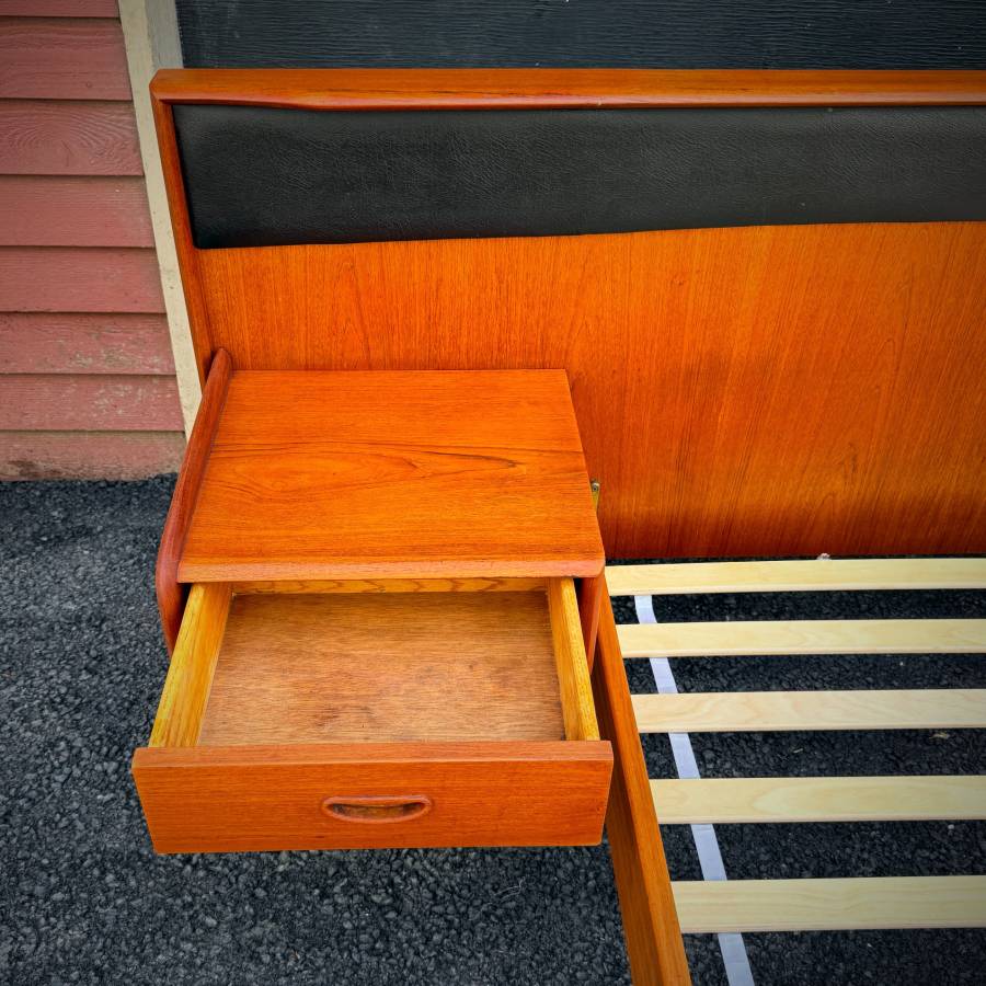 Beautiful danish modern teak and leather queen bed frame — photograph 7 of 9