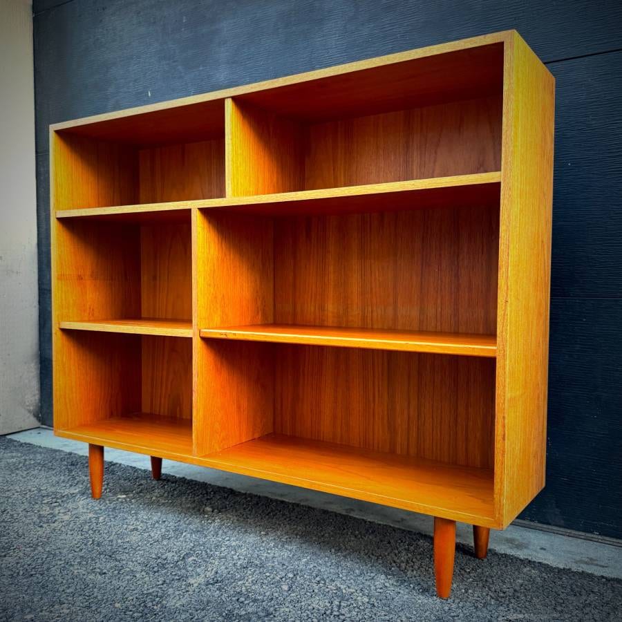 Mid century danish modern teak shelving unit — photograph 5 of 5