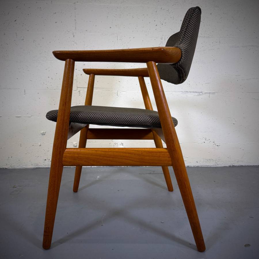 1960s Danish teak Model GM11 Armchair by Erik Kirkegaard for Glostrup — photograph 3 of 7