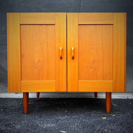 Compact mid century modern teak credenza