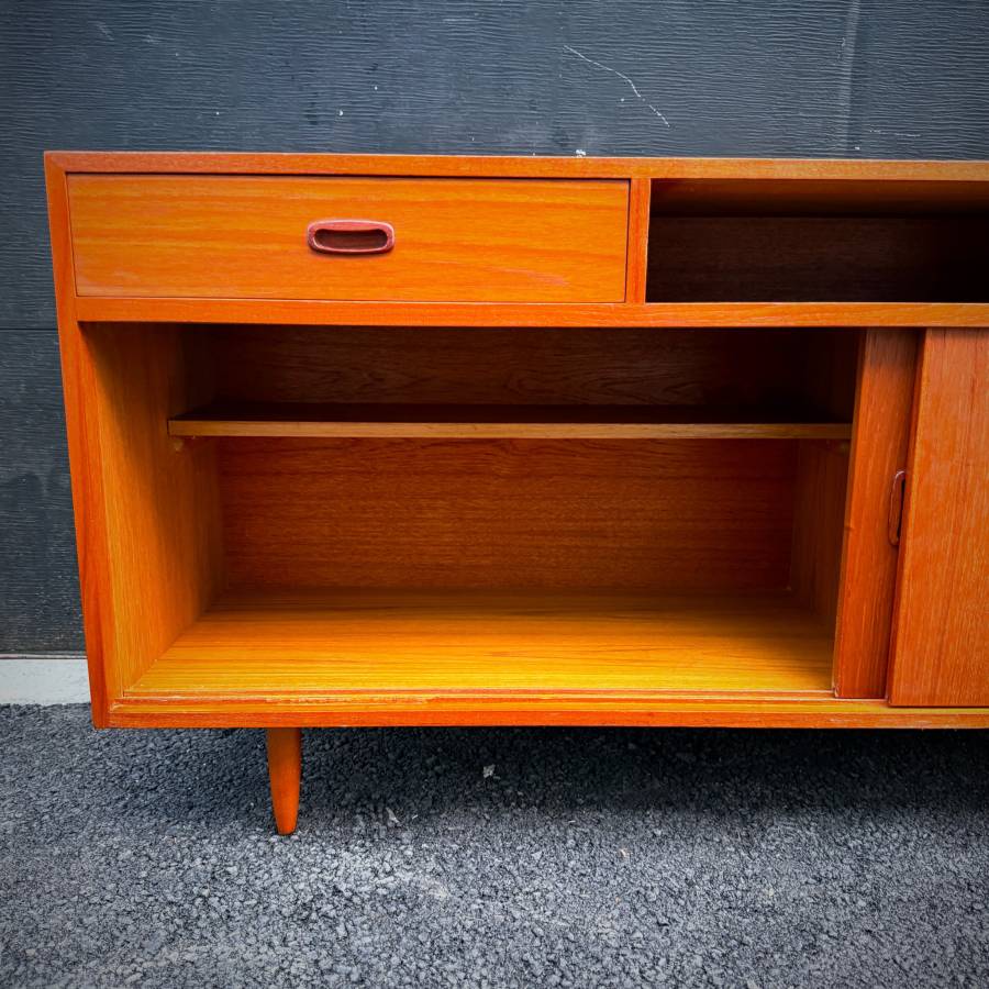 Mid century modern teak credenza — photograph 7 of 8