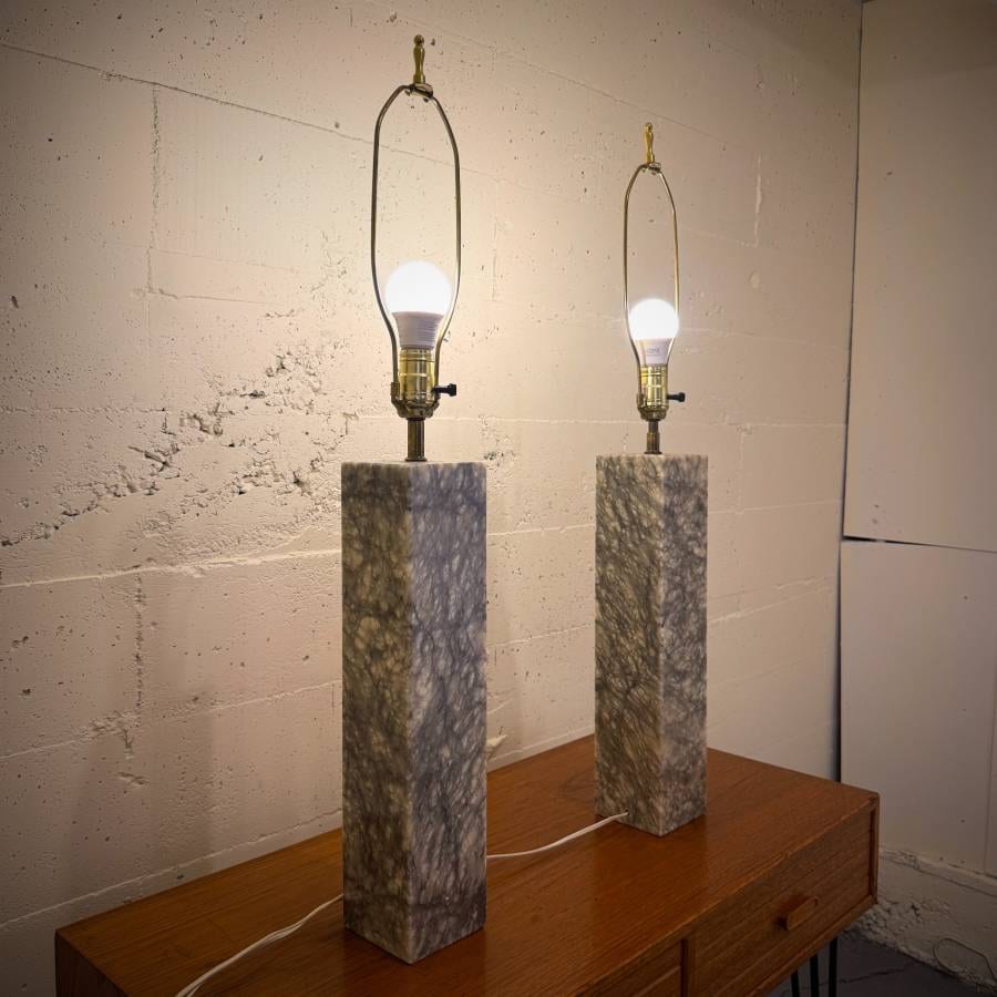 Rare pare of 1950s Italian marble table lamps with original shades — photograph 5 of 10