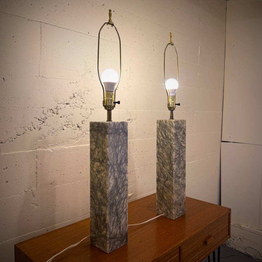 Pair of mid century modern ceramic table lamps — photograph 8 of 8