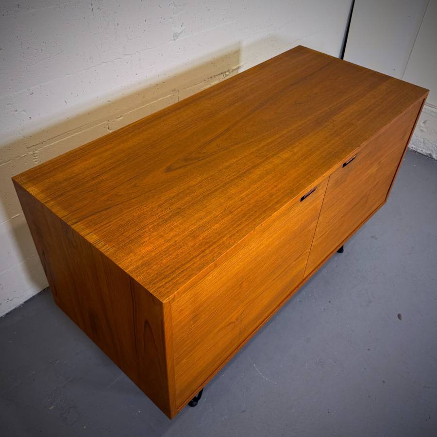Mid century modern danish bookmatched teak credenza — photograph 4 of 6