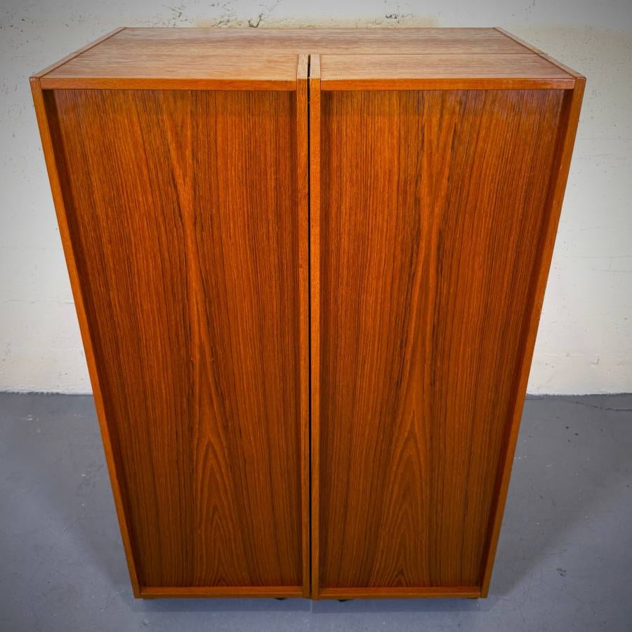 Rare 'Magic Box' fold out danish teak desk by Nils Erik Glasdam — photograph 11 of 13