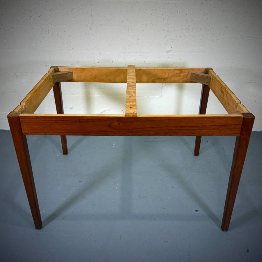 Mid century modern teak surfboard dining table — photograph 4 of 8