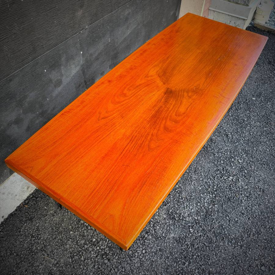 Mid century modern atomic teak surfboard coffee table — photograph 4 of 5