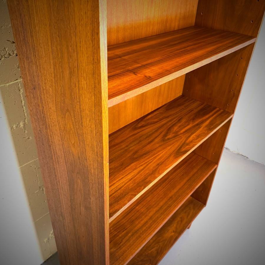 Beautiful refinished mid century modern walnut bookshelf — photograph 5 of 5