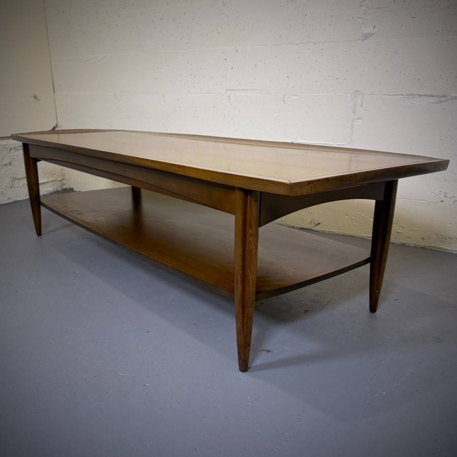 Mid century modern walnut coffee table — photograph 3 of 5