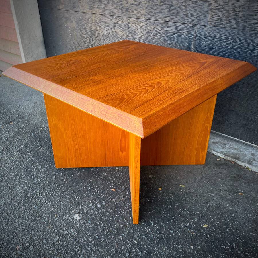Mid century Scandinavian teak coffee table — photograph 5 of 6