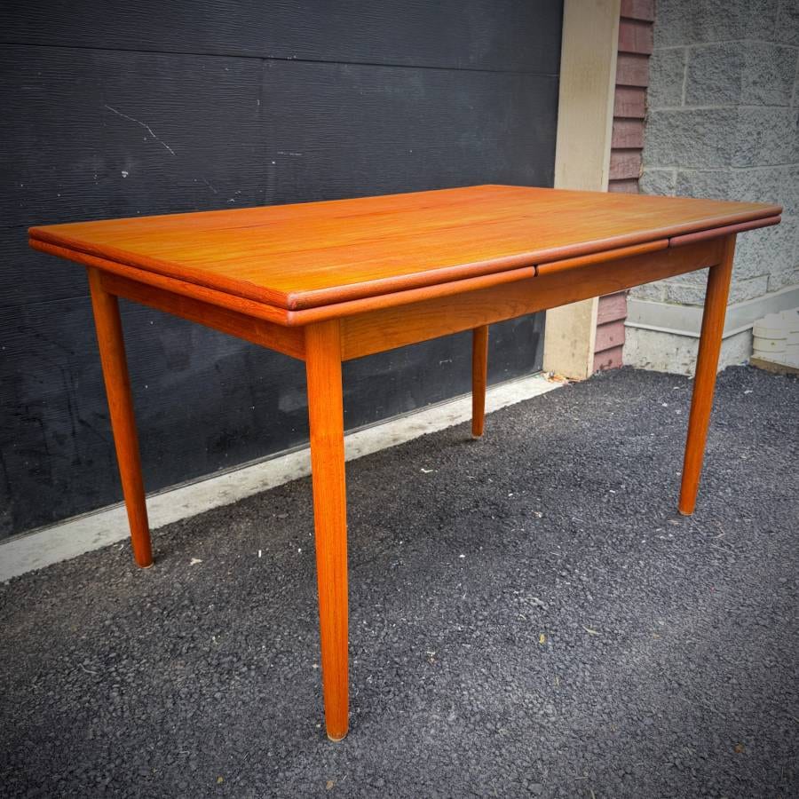 Mid century modern teak dining table with extensions — photograph 3 of 7
