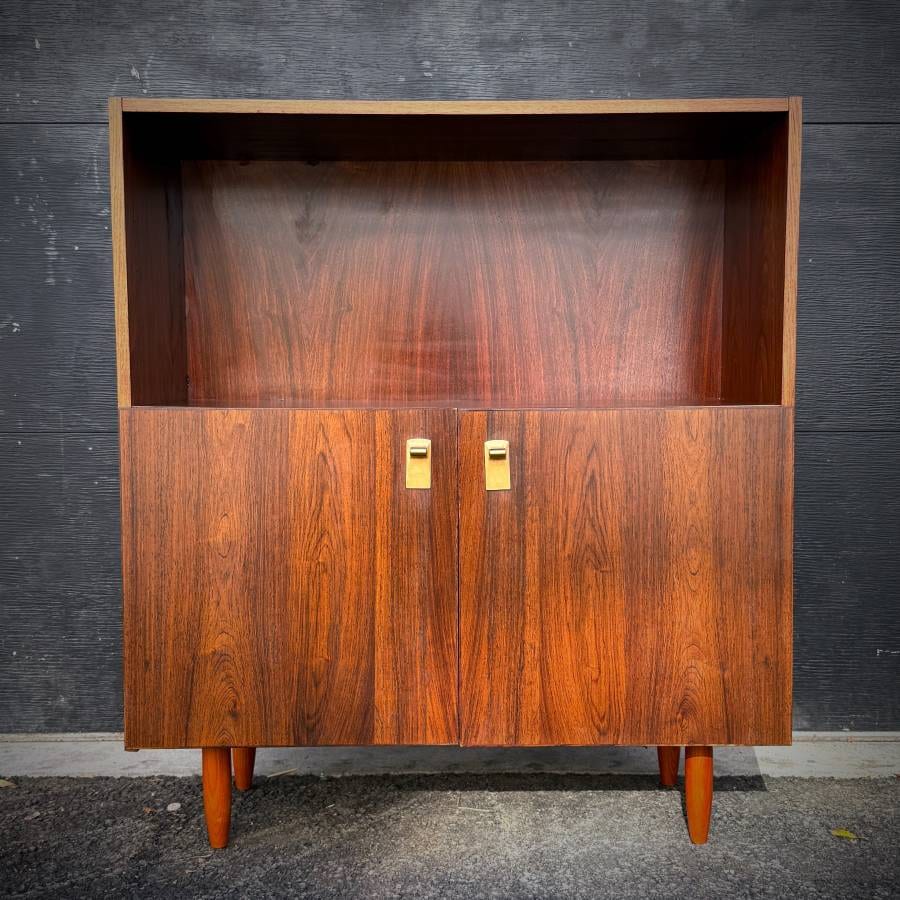 Danish mid century modern rosewood shelving unit — photograph 2 of 6