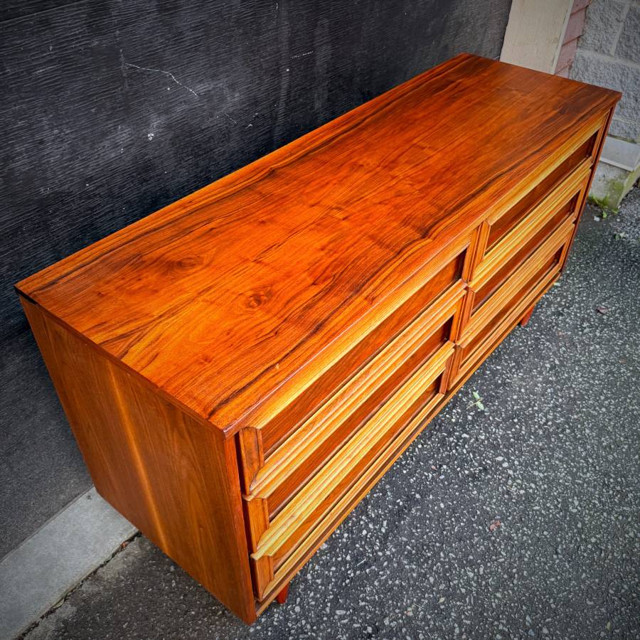 Mid century modern walnut 6 drawer dresser — photograph 6 of 6