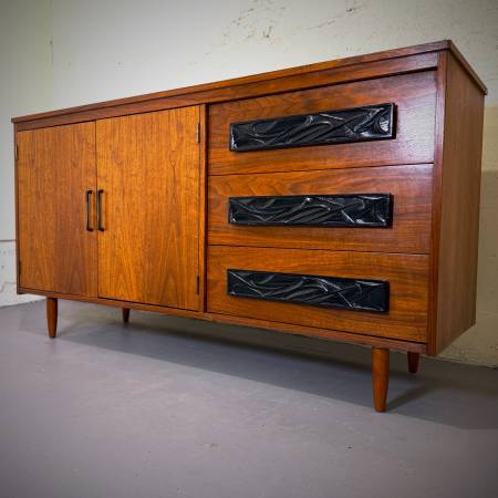 Mid century modern walnut credenza