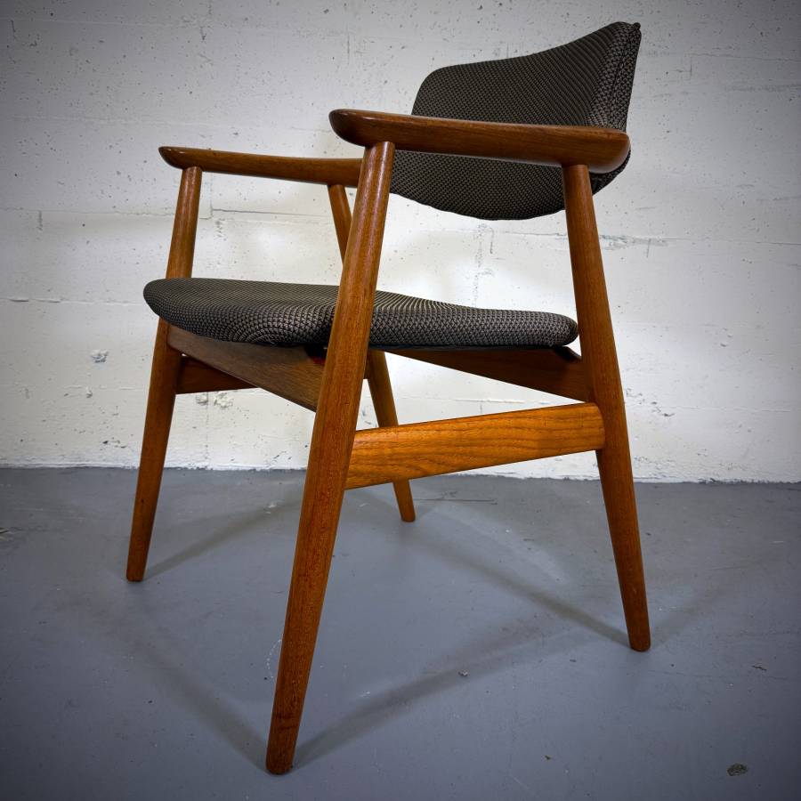 1960s Danish teak Model GM11 Armchair by Erik Kirkegaard for Glostrup — photograph 2 of 7